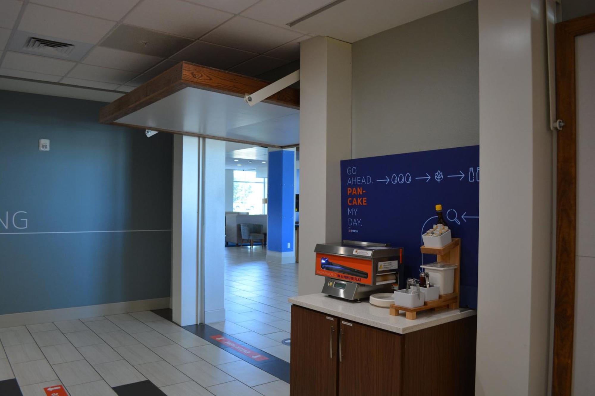 Holiday Inn Express & Suites Liberal Εξωτερικό φωτογραφία