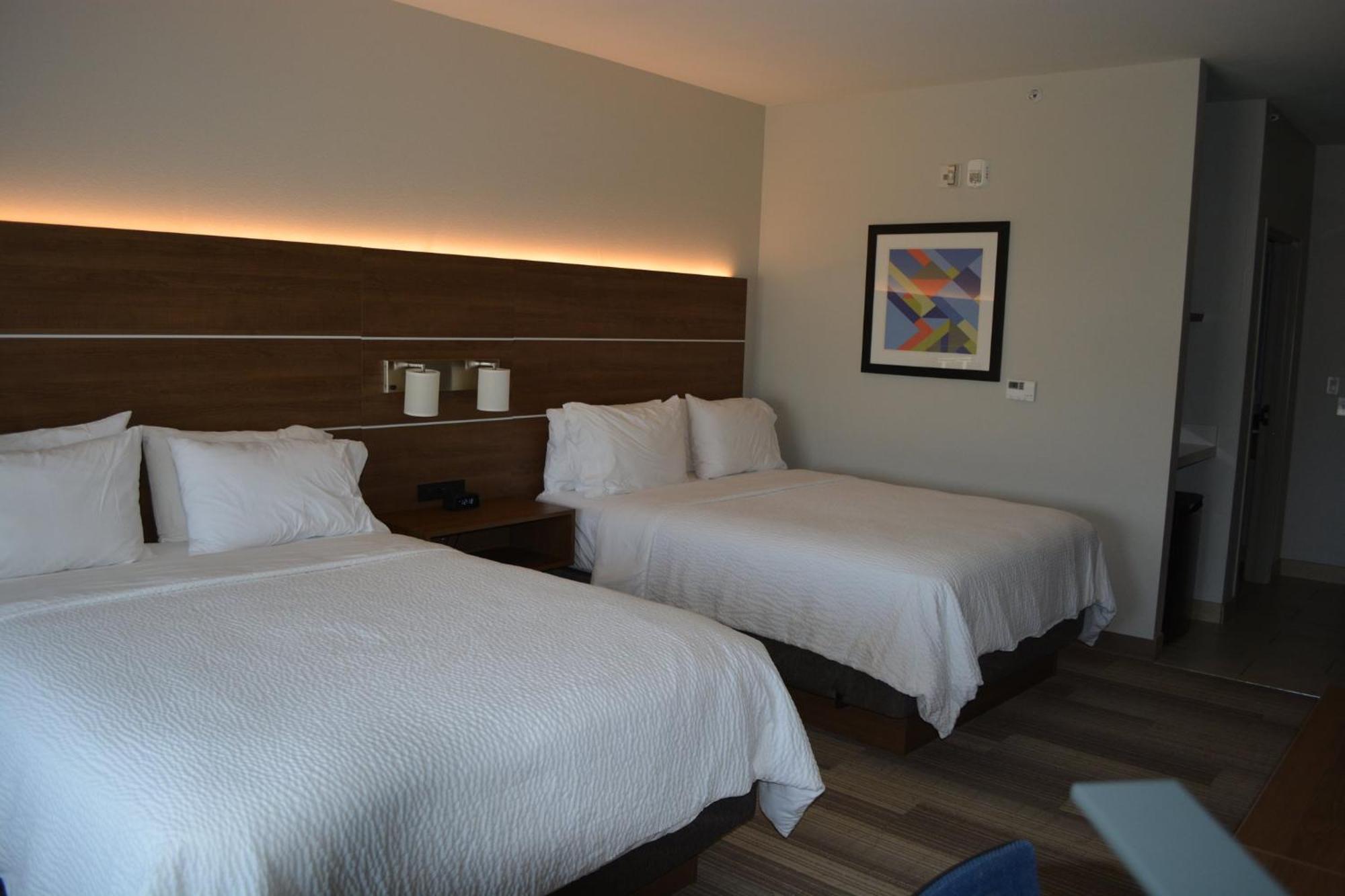 Holiday Inn Express & Suites Liberal Εξωτερικό φωτογραφία