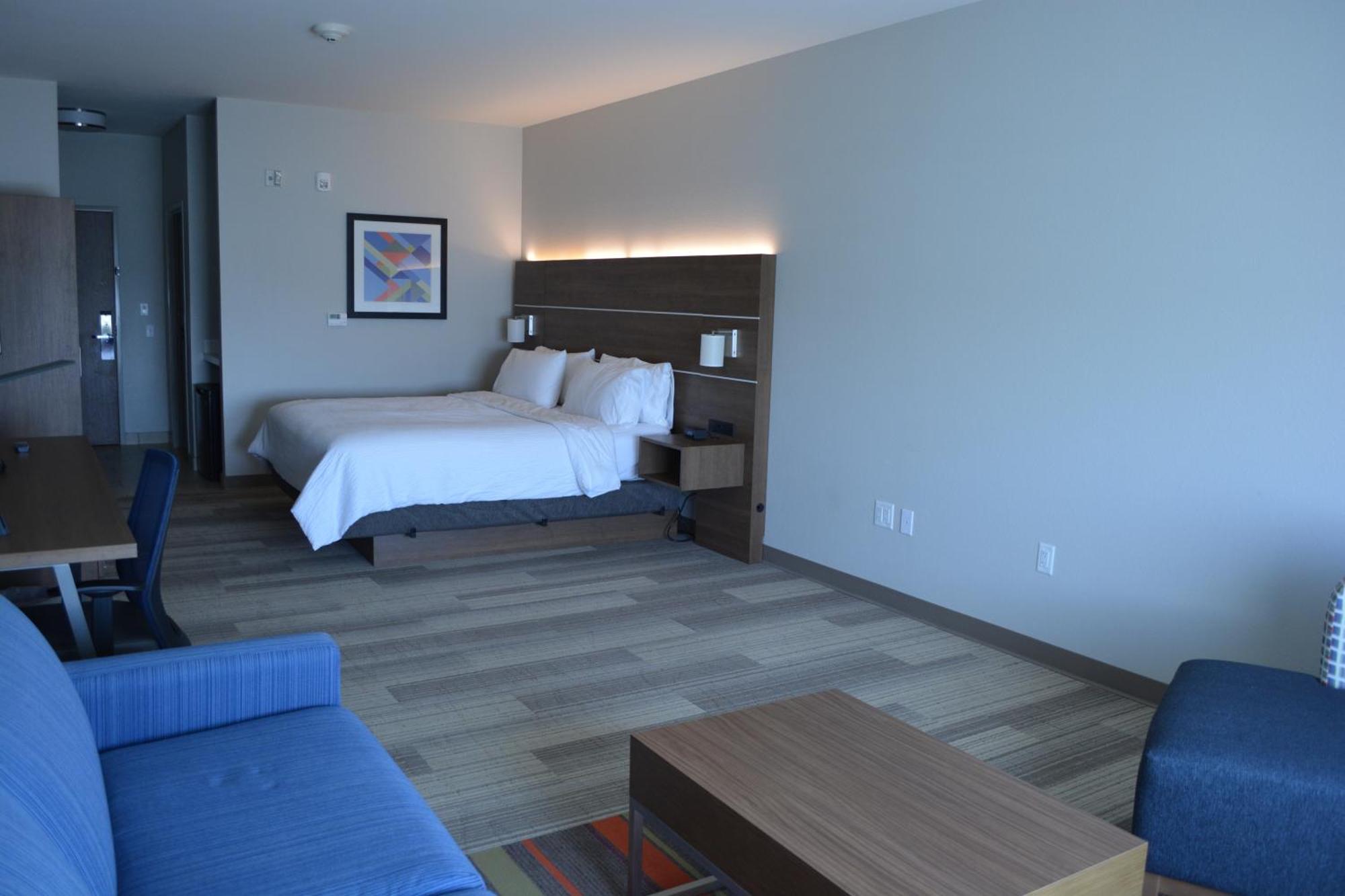 Holiday Inn Express & Suites Liberal Εξωτερικό φωτογραφία