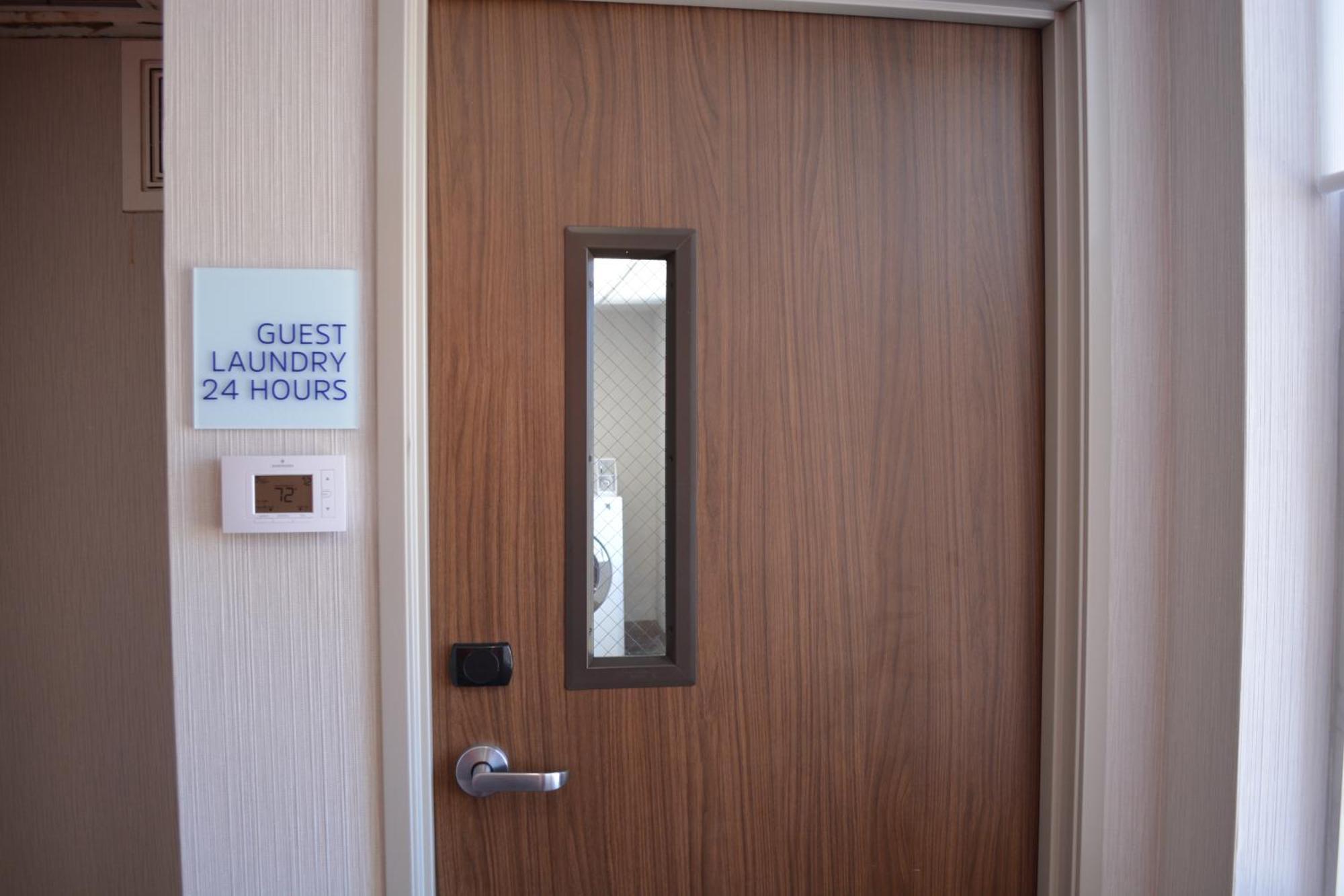 Holiday Inn Express & Suites Liberal Εξωτερικό φωτογραφία