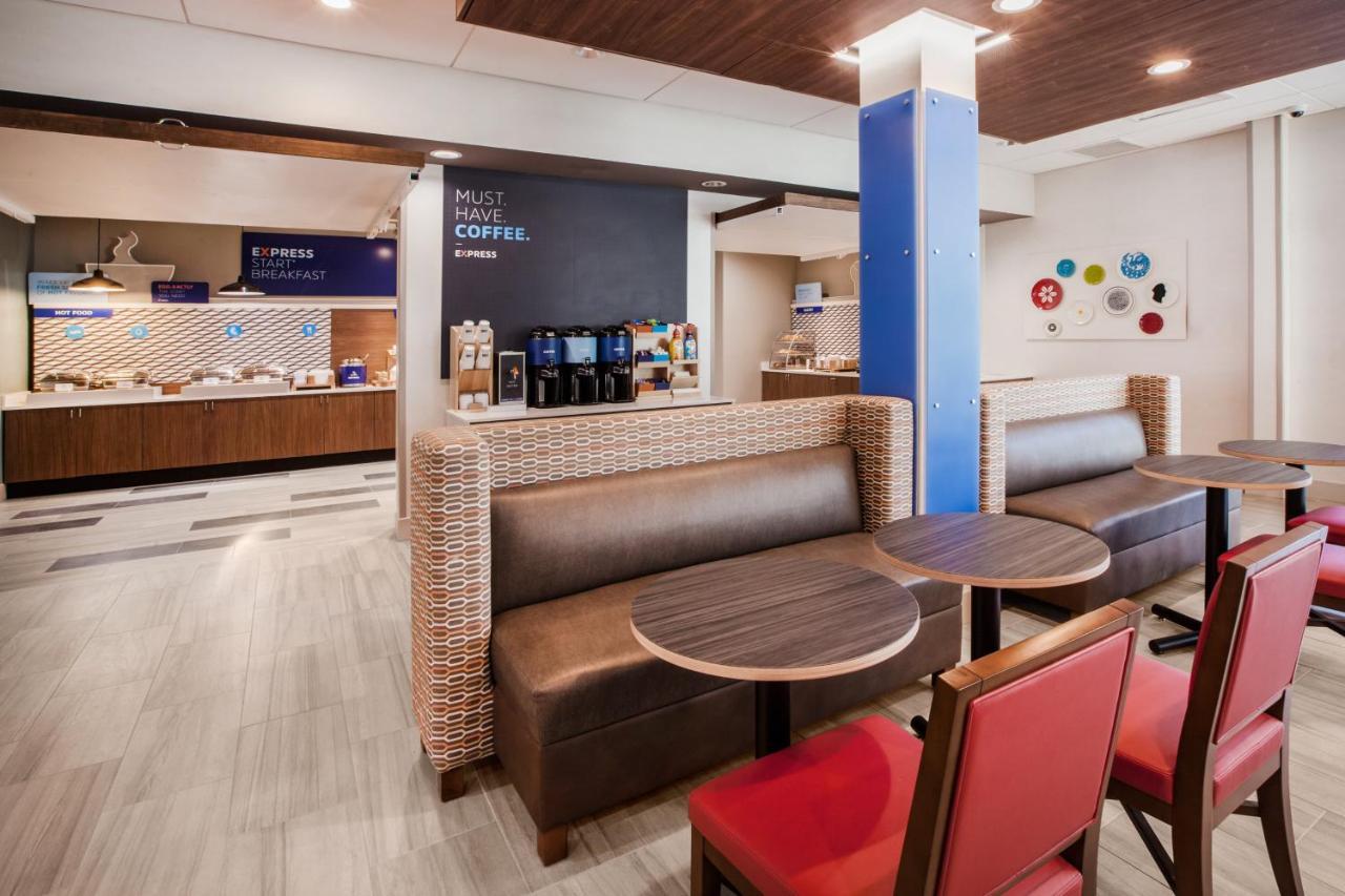 Holiday Inn Express & Suites Liberal Εξωτερικό φωτογραφία